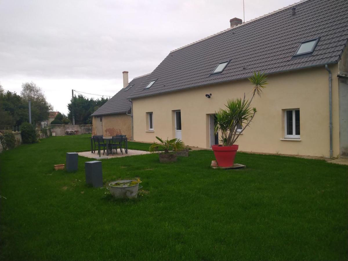 Gîte de La Basse Roche Souge  Extérieur photo